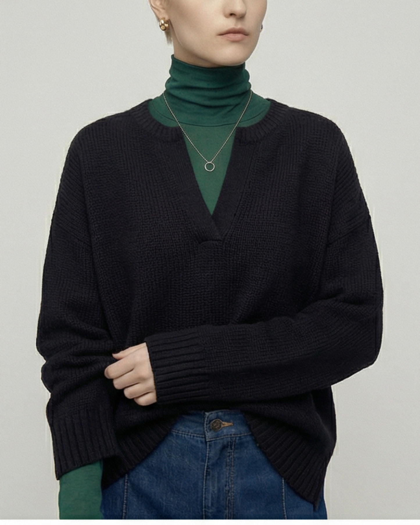 V-Neck Pullover Knit - KN038