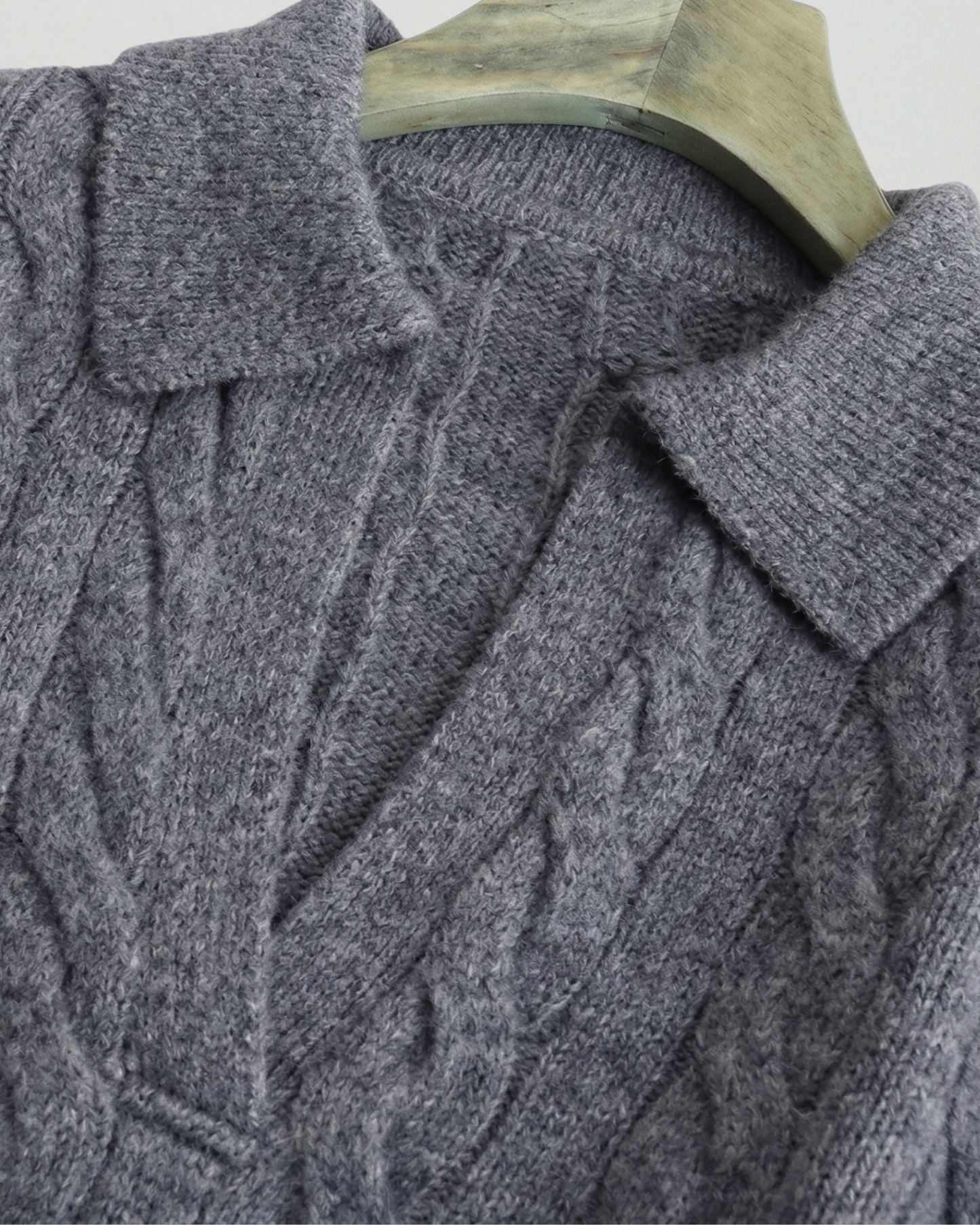 V-Neck Wool Sweater - KN032