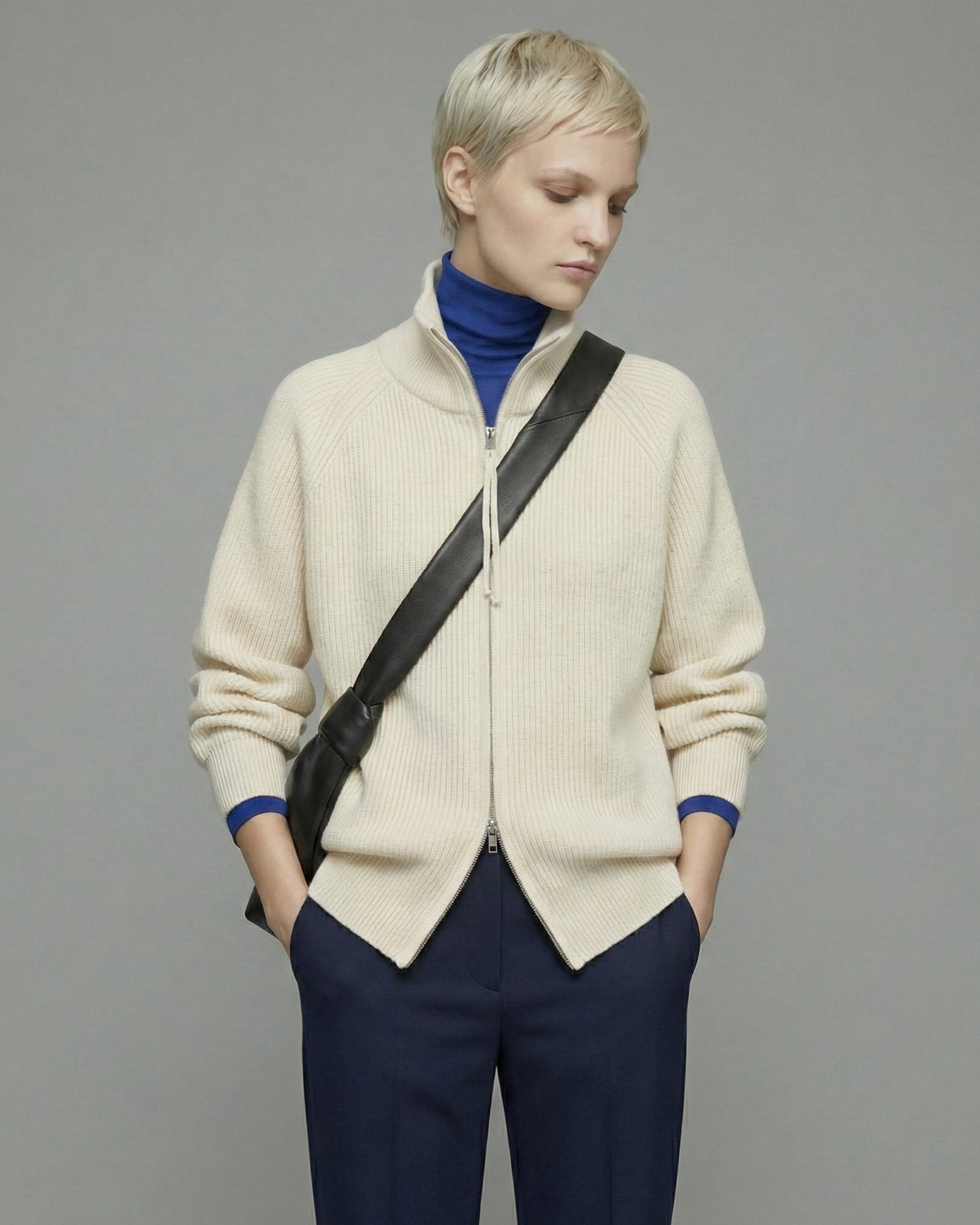 High-Neck Knit - KN040