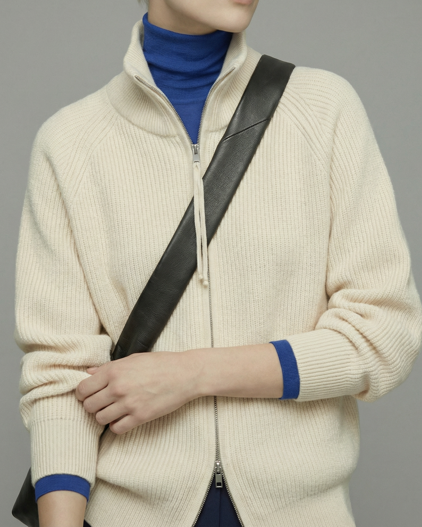 High-Neck Knit - KN040