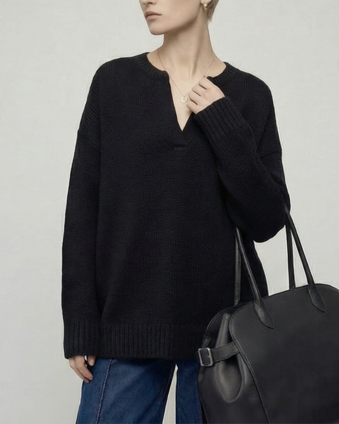 V-Neck Pullover Knit - KN038
