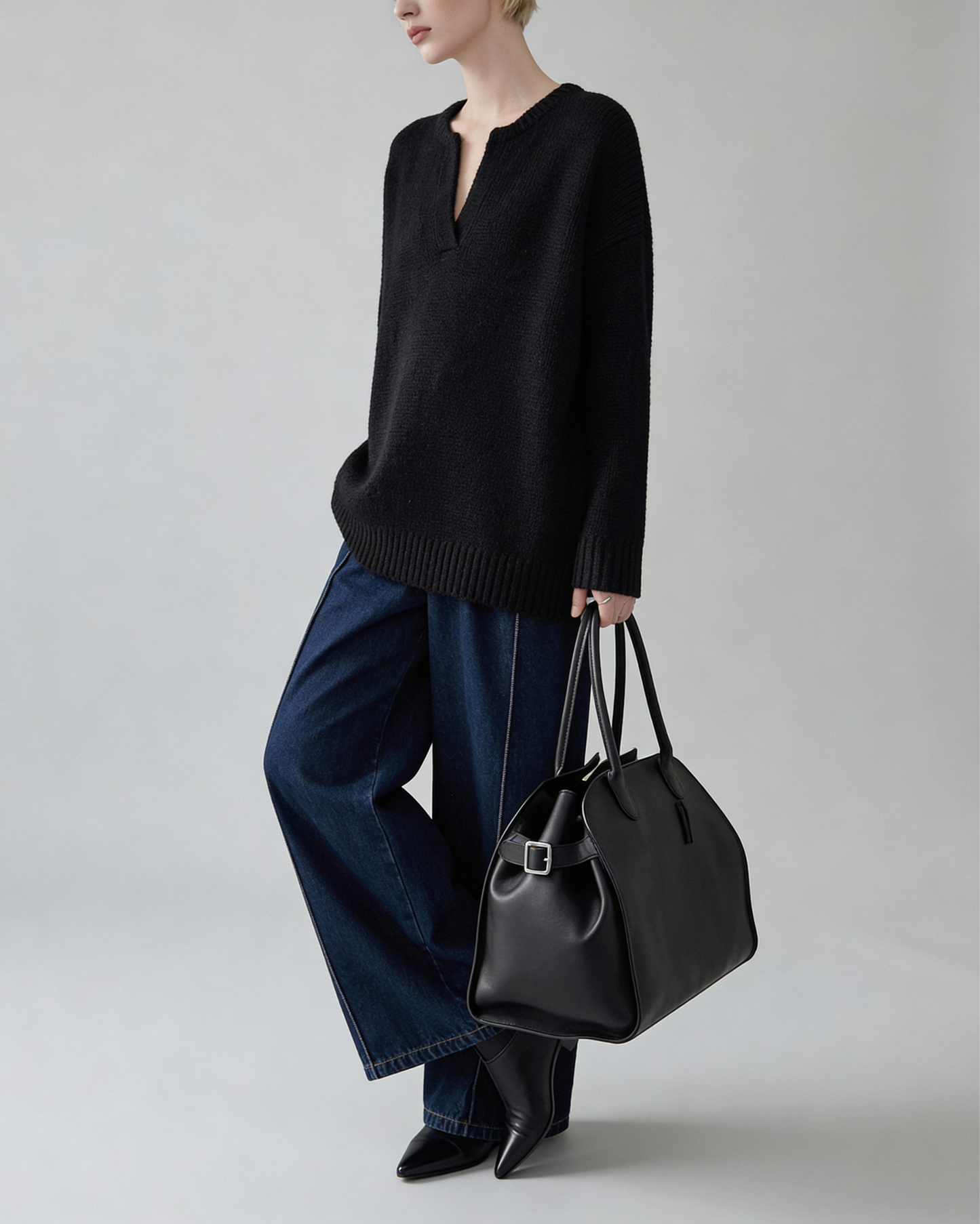 V-Neck Pullover Knit - KN038