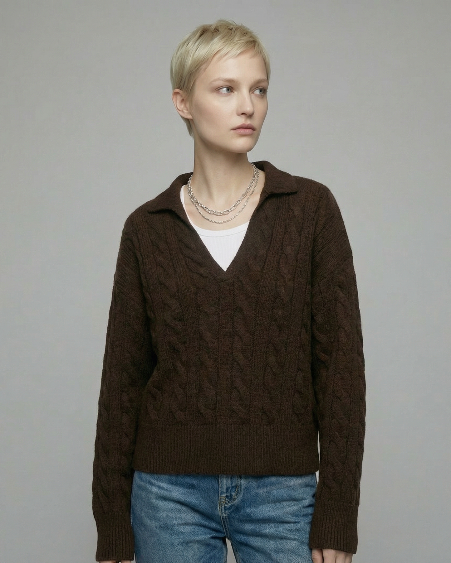 V-Neck Wool Sweater - KN032