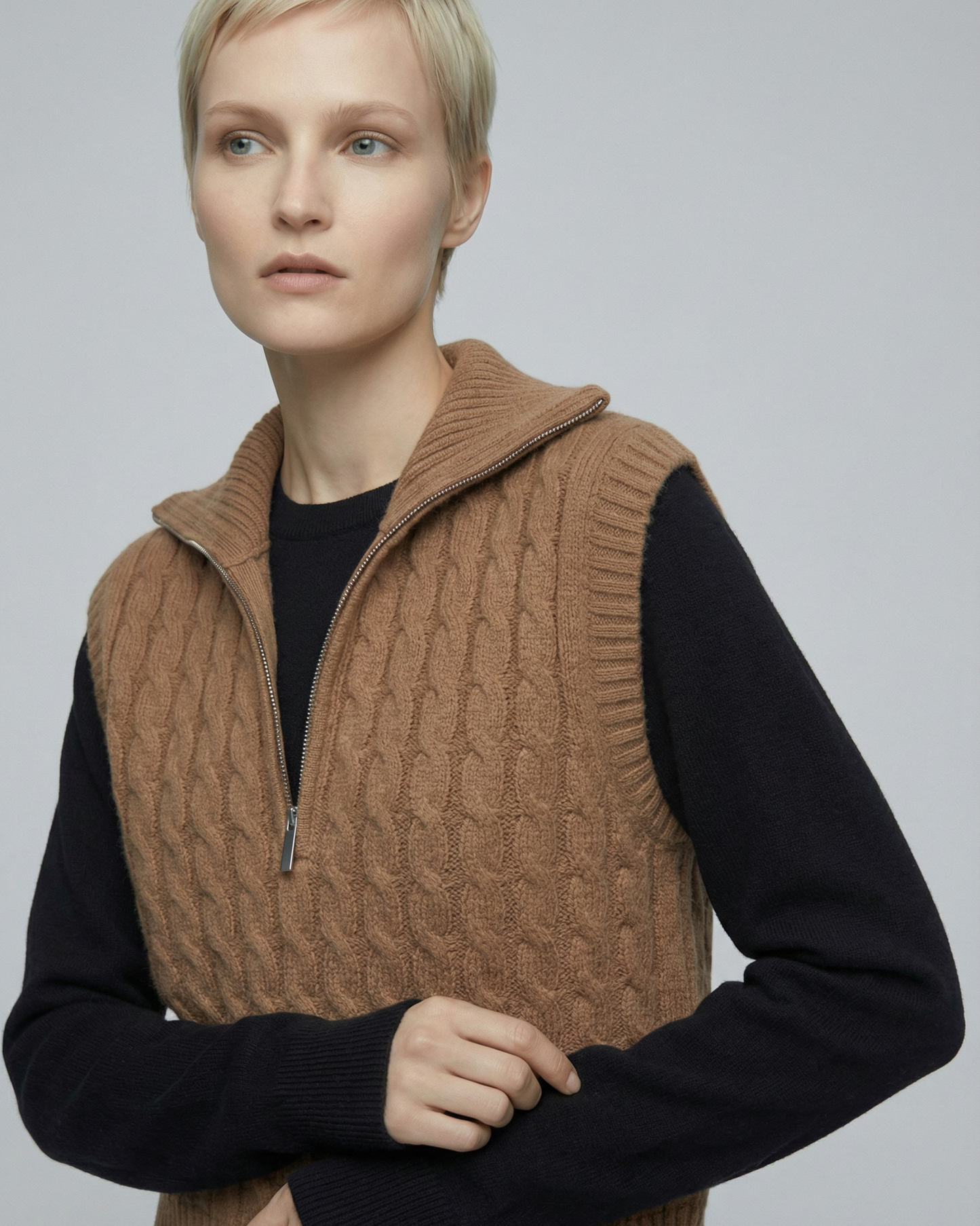 Zip-Neck Wool Vest - KN039