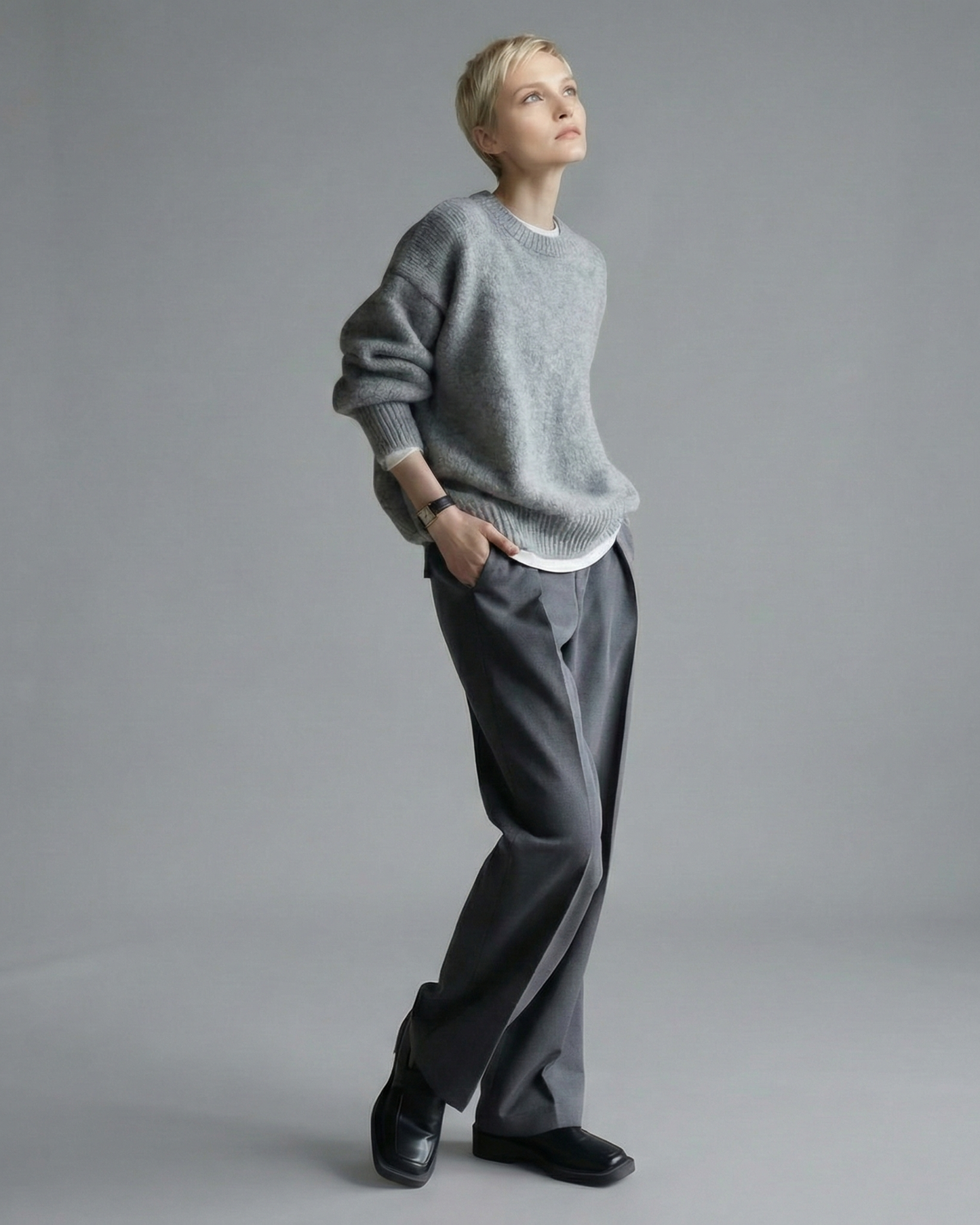 Round Neck Knit - KN043